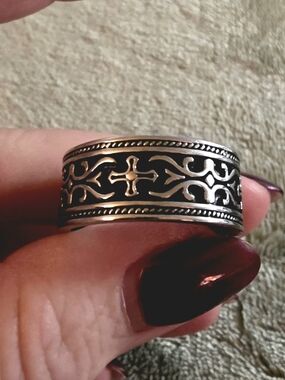 Intricate Silver- Cross Band Ring - Detailed Filigree Size 11 See Pics